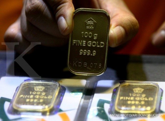 Harga acuan emas Antam hari ini turun per gram