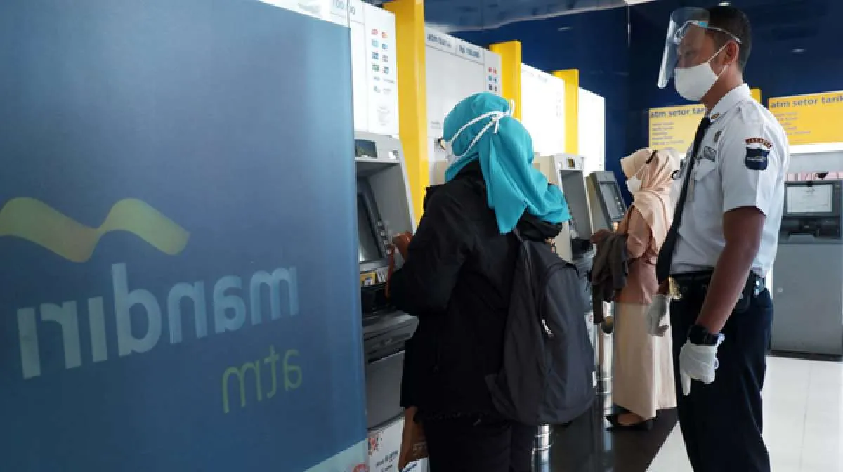Walau ekonomi diramal membaik di tahun 2021, bankir tak mau sesumbar 