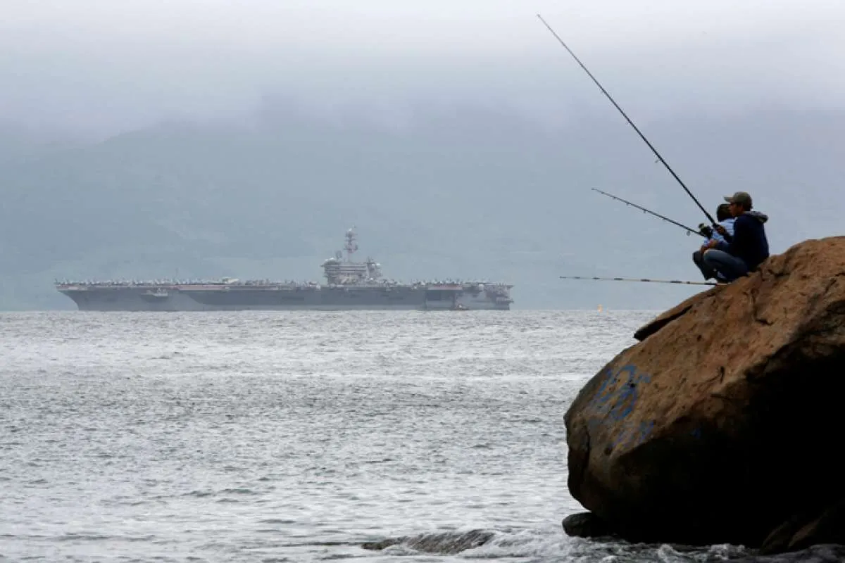 US Navy perluas penyelidikan penyebaran corona di kapal induk Theodore Roosevelt 