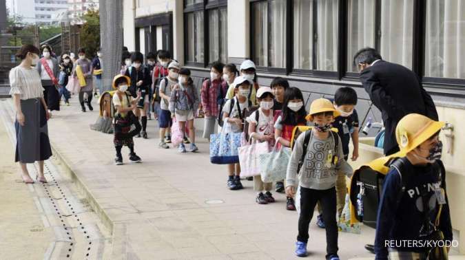 Rata-Rata Jam Kerja Guru Jepang Tertinggi di Dunia, Lebih Banyak di Luar Kelas
