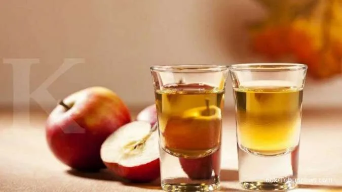 Cuka apel bisa dimanfaatkan sebagai cara menghilangkan bau ketiak.
