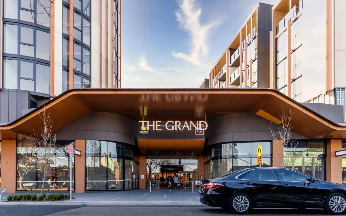  Iwan Sunito Akuisisi Mal Milik Crown Group Rp 215 Miliar di Sydney