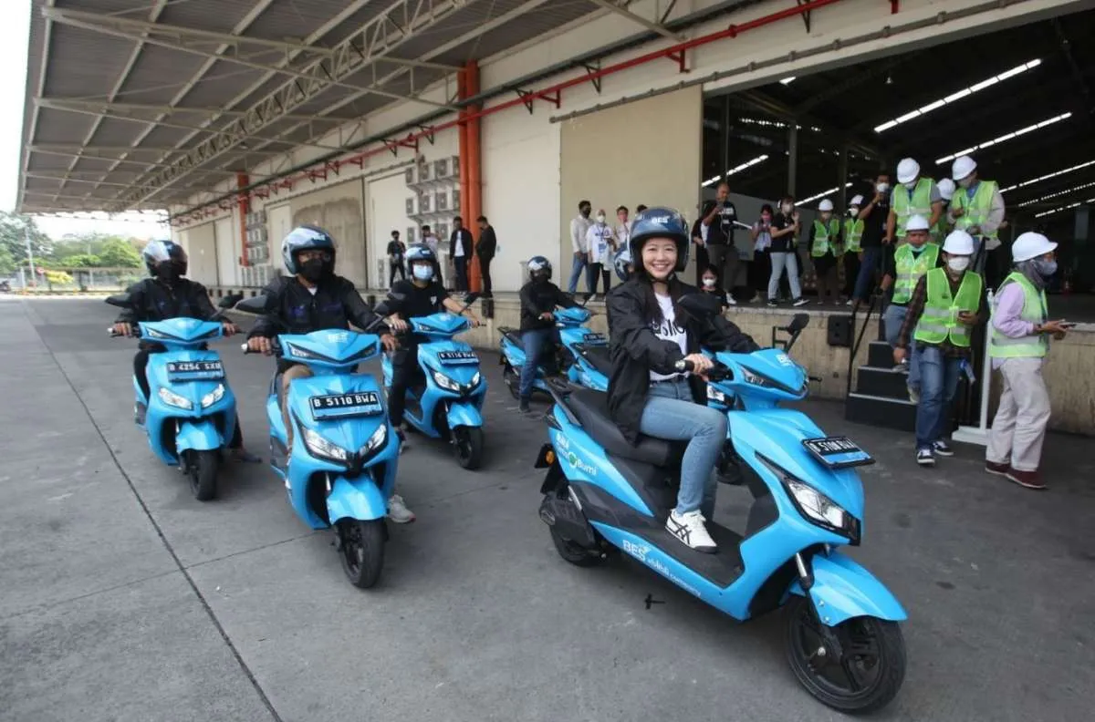 Transisi Menuju Kendaraan Listrik: Memahami Tantangan di Balik Manfaat Kurangi Polusi