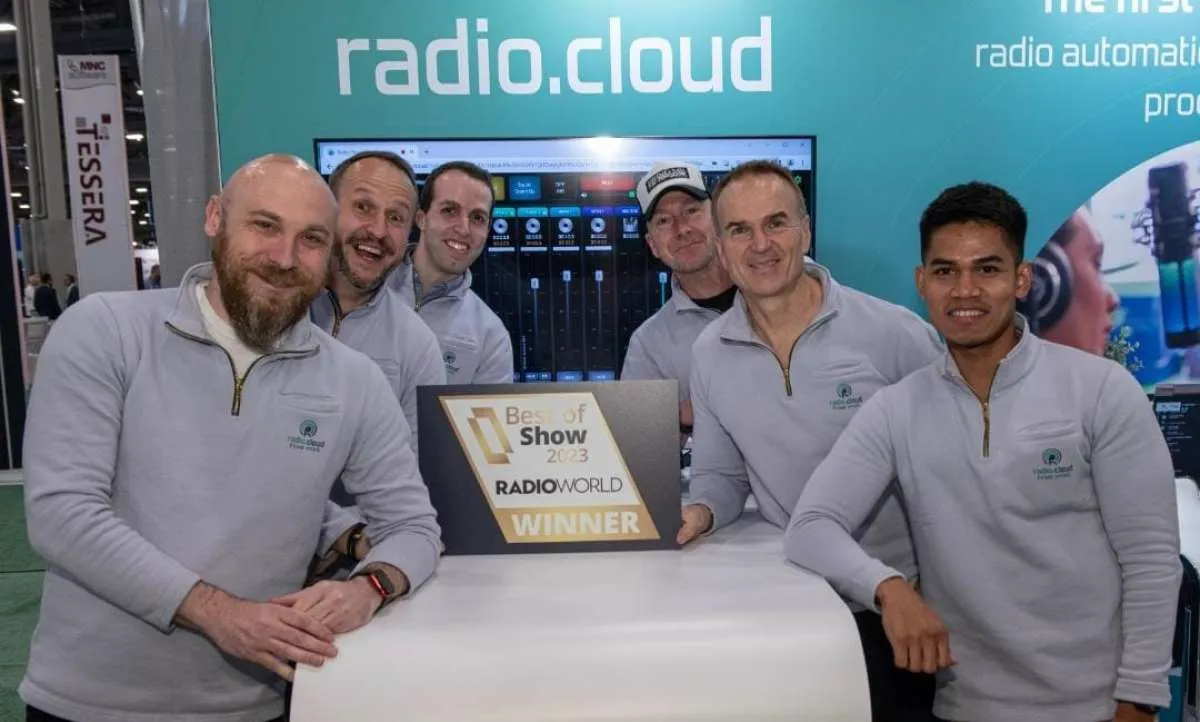 Talenta Lokal Dengan Visi Global, Radio Cloud Sabet Penghargaan di Las Vegas AS