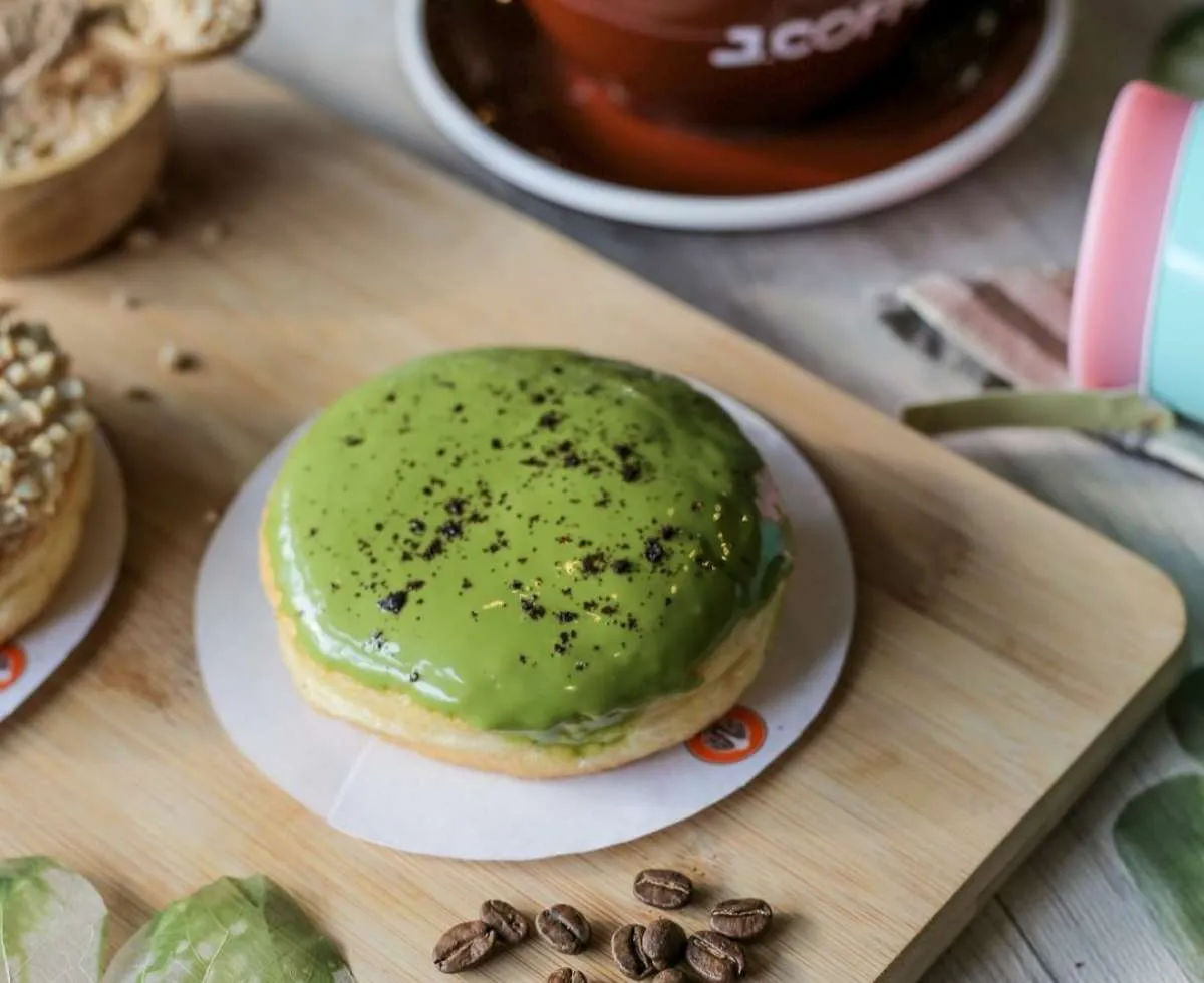 Promo J.CO BOGO 1-13 Maret 2022, Thai Tea dan Brown Sugar Latte Rp 31.000 