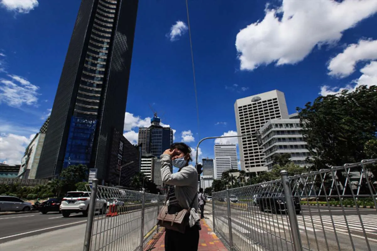 Akhir Pekan Besok (2/9), Cuaca Jakarta Cerah Berawan dengan Suhu Bisa 35°C