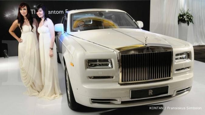 Sedan mewah Rolls Royce Phantom II hadir di RI