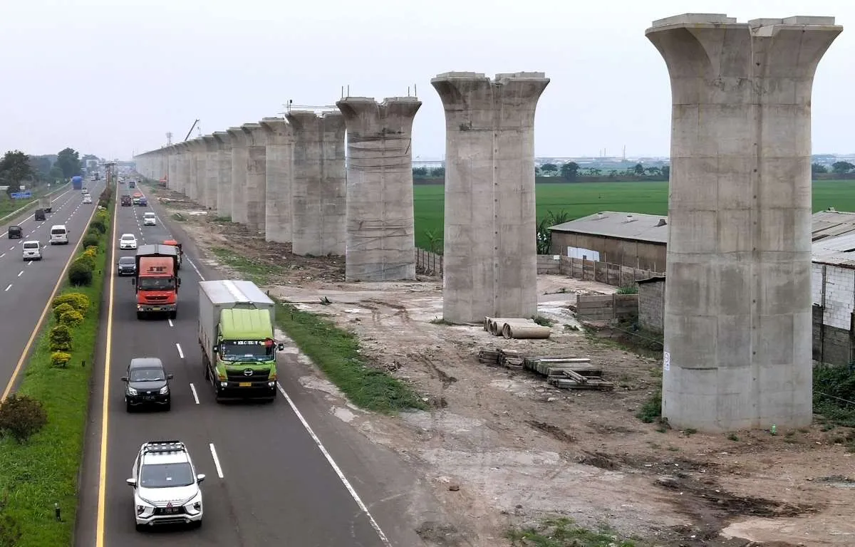 Ada pekerjaan crossing drainase di Tol Padaleunyi, buka tutup sementara diberlakukan