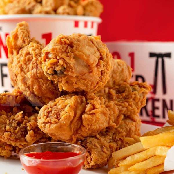 Paling baru! Promo KFC hari ini 3 Juni 2021, 10 potong ayam mulai dari Rp 90.000
