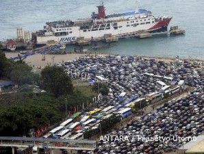 Atasi antrean di Pelabuhan Merak, pemerintah datangkan dua kapal pekan ini