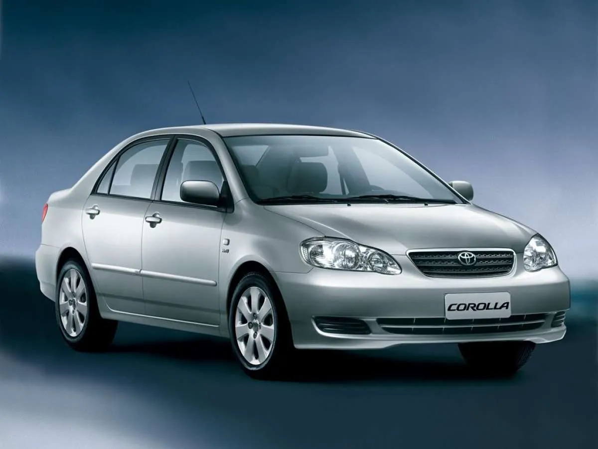 Kini mulai Rp 50 juta, harga mobil bekas Toyota Corolla Altis makin murah