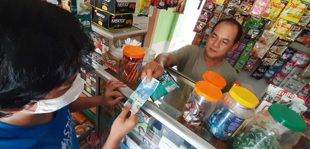 Peredaran uang kartal mengalami penurunan