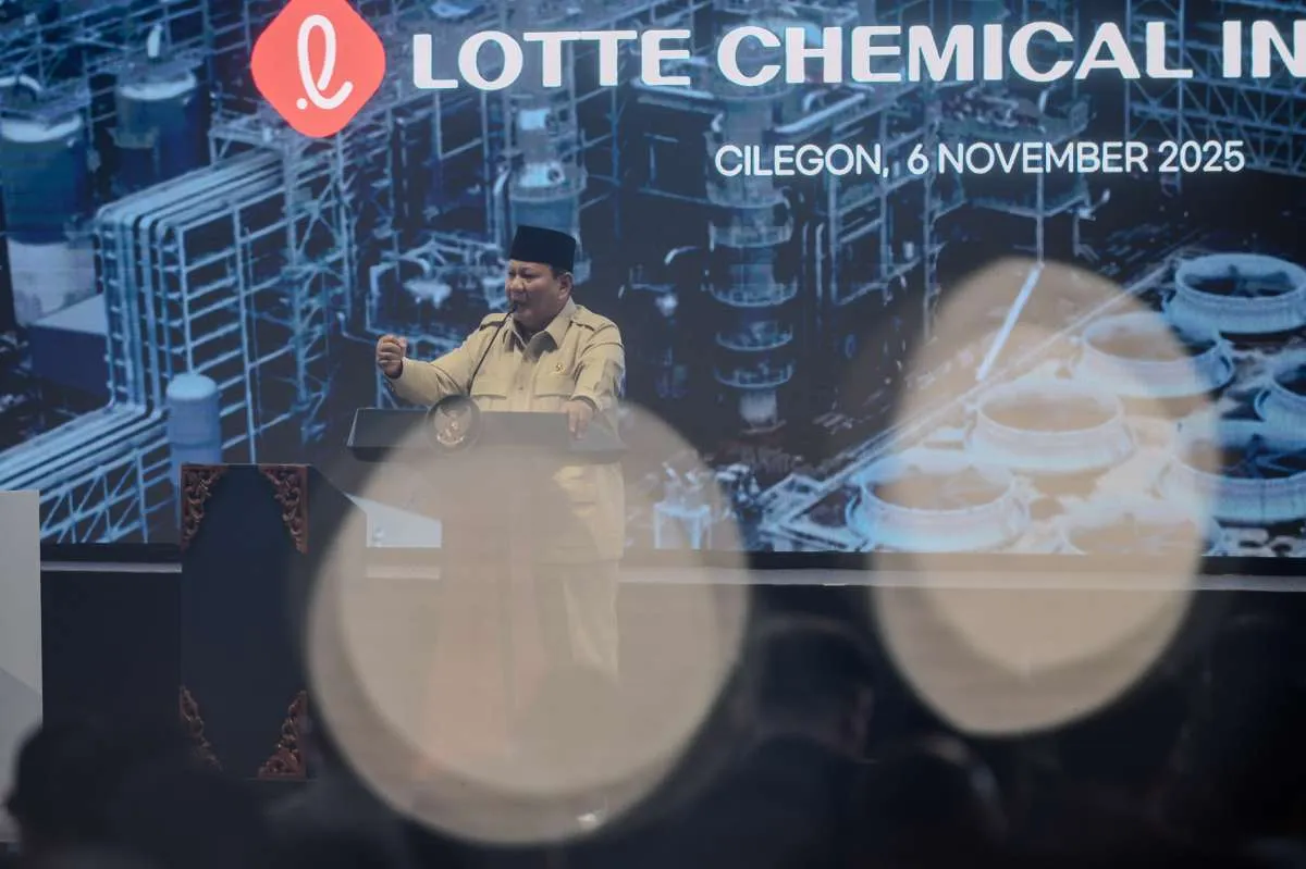 Prabowo Akui Pabrik Lotte Chemical Indonesia Kerja Keras Jokowi: Saya yang Resmikan