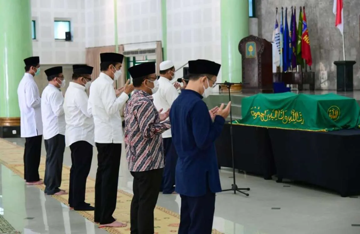Duka mendalam atas kepergian sang algojo koruptor: Artidjo Alkostar