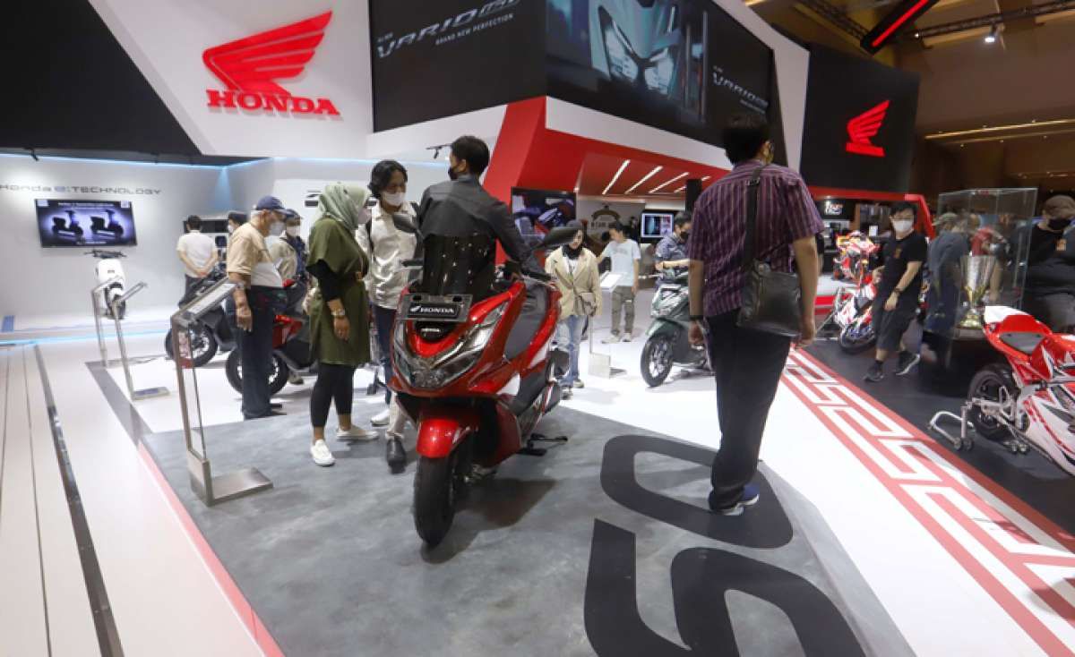 Multifinance Masih Berani Memasang Target Tinggi 