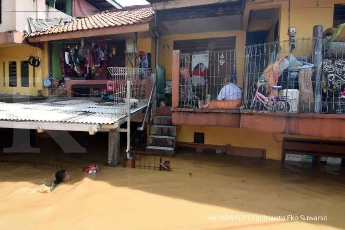 Flood death toll rises to 21 in Indonesian capital