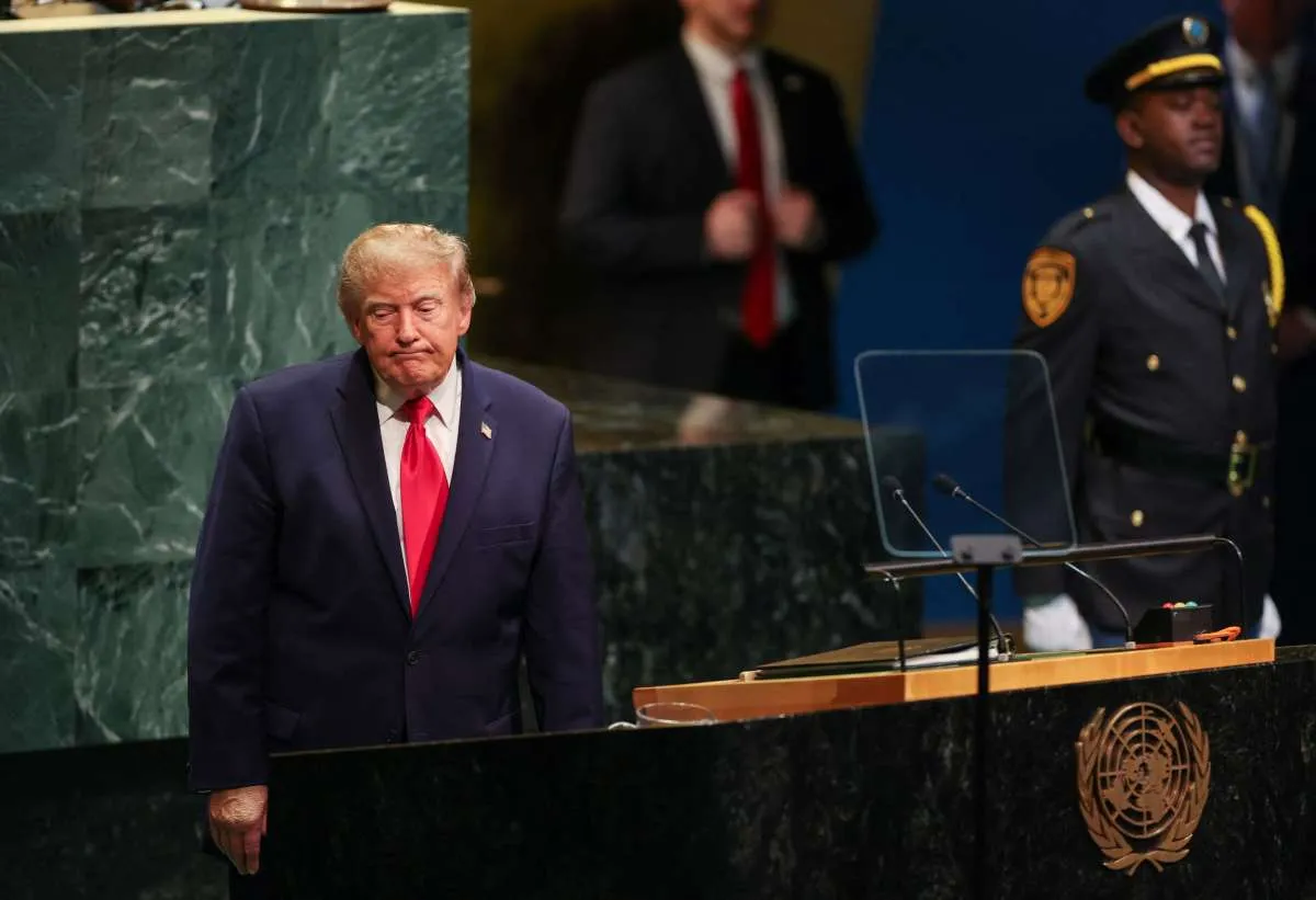 Trump Ancam Hancurkan Iran, Teheran Tawarkan Buka Selat Hormuz