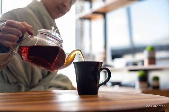 Kata Ahli, Minum Teh Hitam Bikin Umur Makin Panjang lo