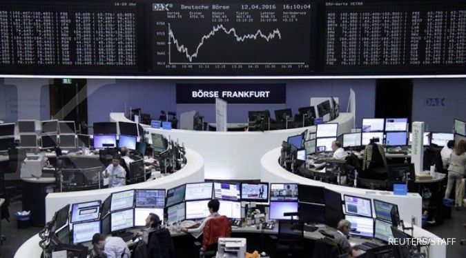 Bursa Eropa tergelincir dari level tinggi 3 bulan