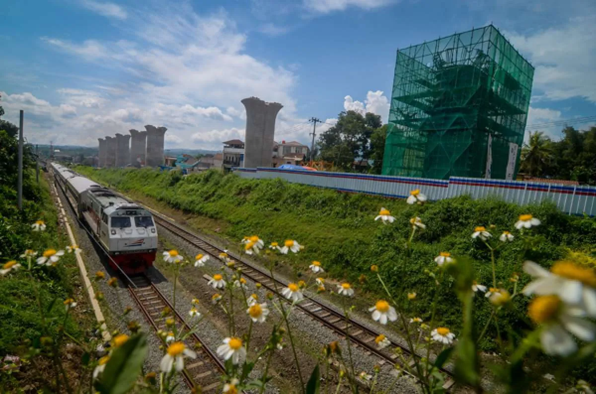Soal proyek Kereta Cepat Jakarta-Surabaya, emiten konstruksi tunggu kejelasan tender