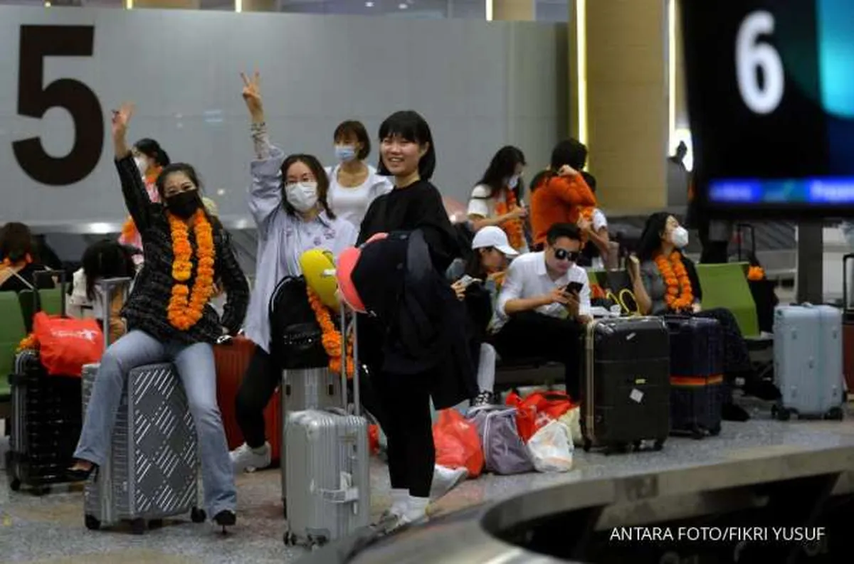 Turis-Turis Asal China Semakin Miskin