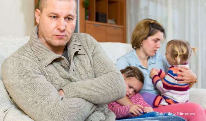 Pengertian Daddy Issues dan Tandanya yang Disebabkan oleh Trauma Masa Kecil