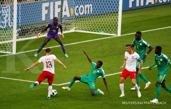 Gol bunuh diri Cionek antarkan kemenangan Senegal atas Polandia 2-1