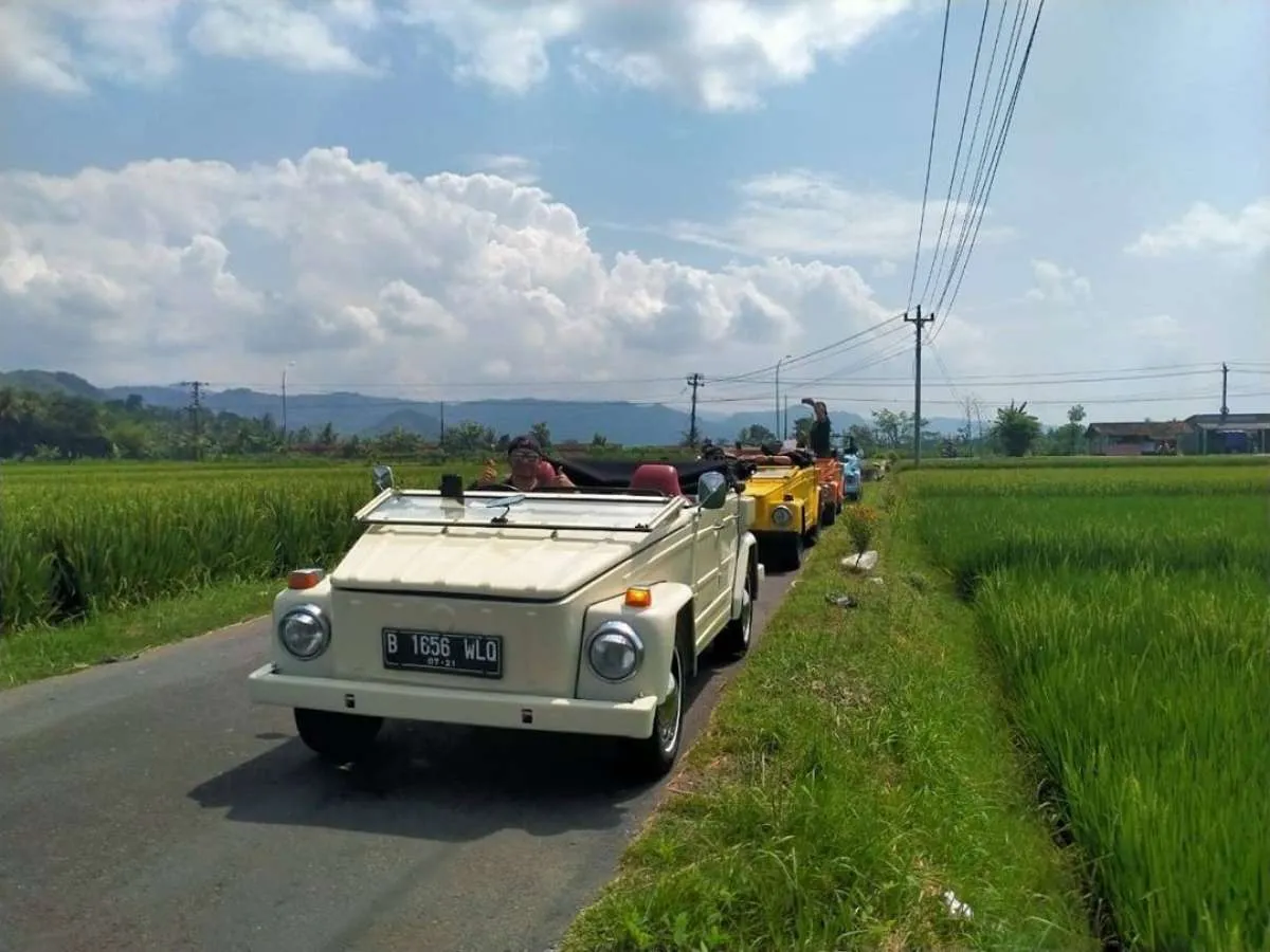 Omah Cantrik Kulon Progo tawarkan keseruan berkeliling naik VW Safari