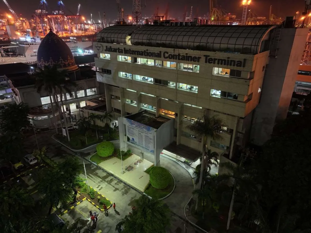 Earth Hour 2025, JICT Padamkan Lampu Selama Satu Jam