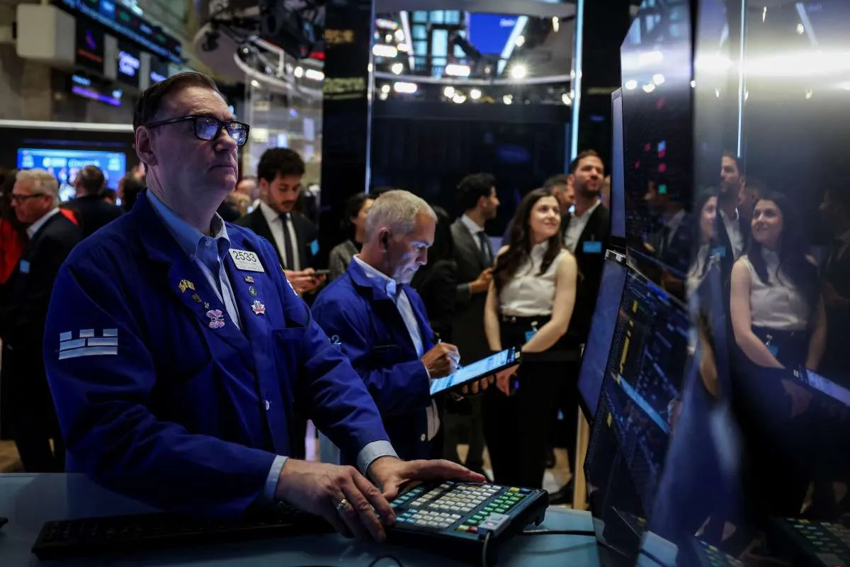 Wall Street Reli: Dow, S&P 500 dan Nasdaq Ditutup Menguat, Ditopang Saham Nvidia