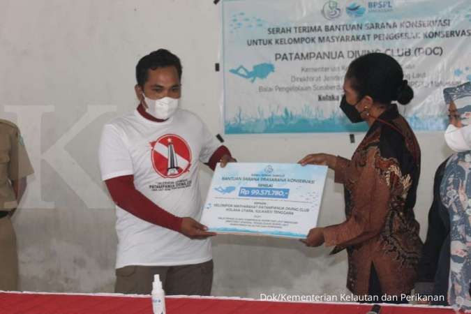 Pasca Bantuan KOMPAK, Masyarakat Kolaka Pasang Transplantasi Karang