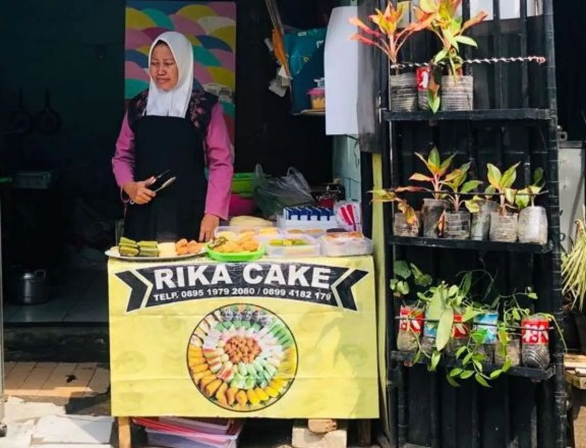 Kisah Nasabah PNM Mekaar Menjual 1.000 Kue per Hari