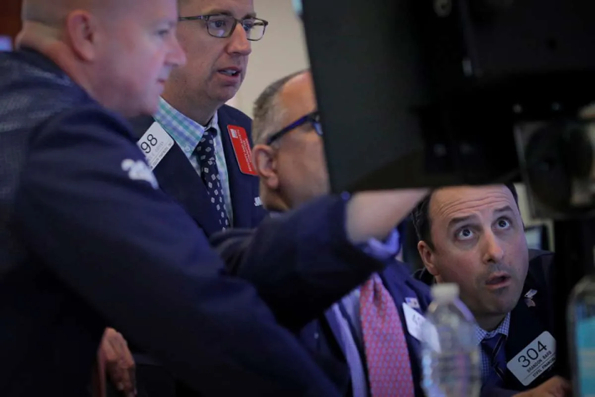 Wall Street menguat, cenderung mendatar di sepanjang kuartal ketiga
