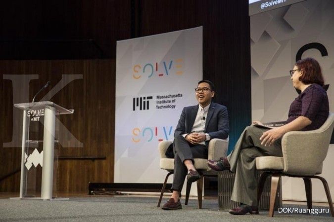 CEO dan CPO Ruangguru dinobatkan sebagai Emerging Entrepreneur of The Year