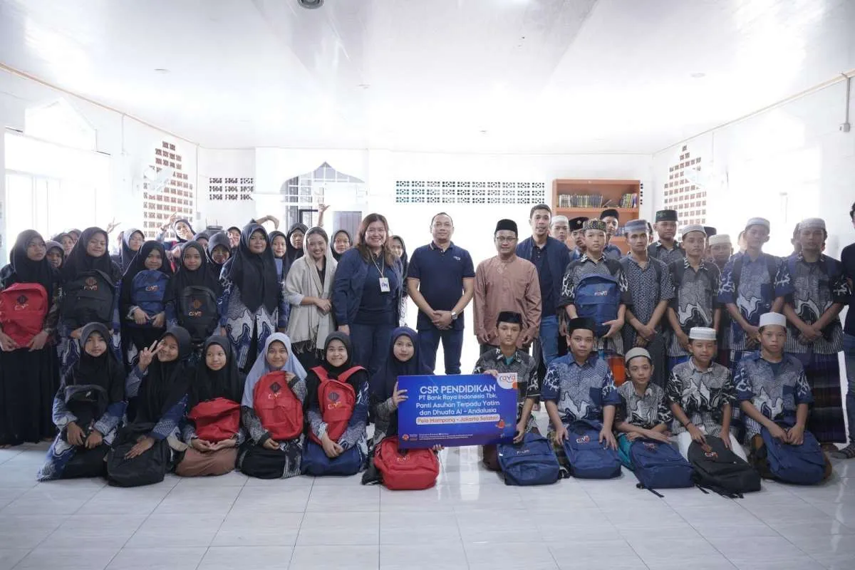 Bank Raya Salurkan Bantuan, Mendukung Pendidikan Anak-Anak di Panti Asuhan