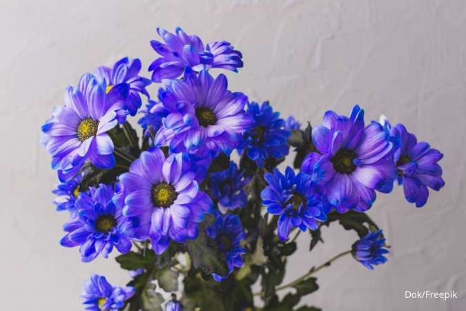 8 Cara Merangkai Bunga Seperti Ahlinya, Bikin Ruangan Cantik Jelang Lebaran