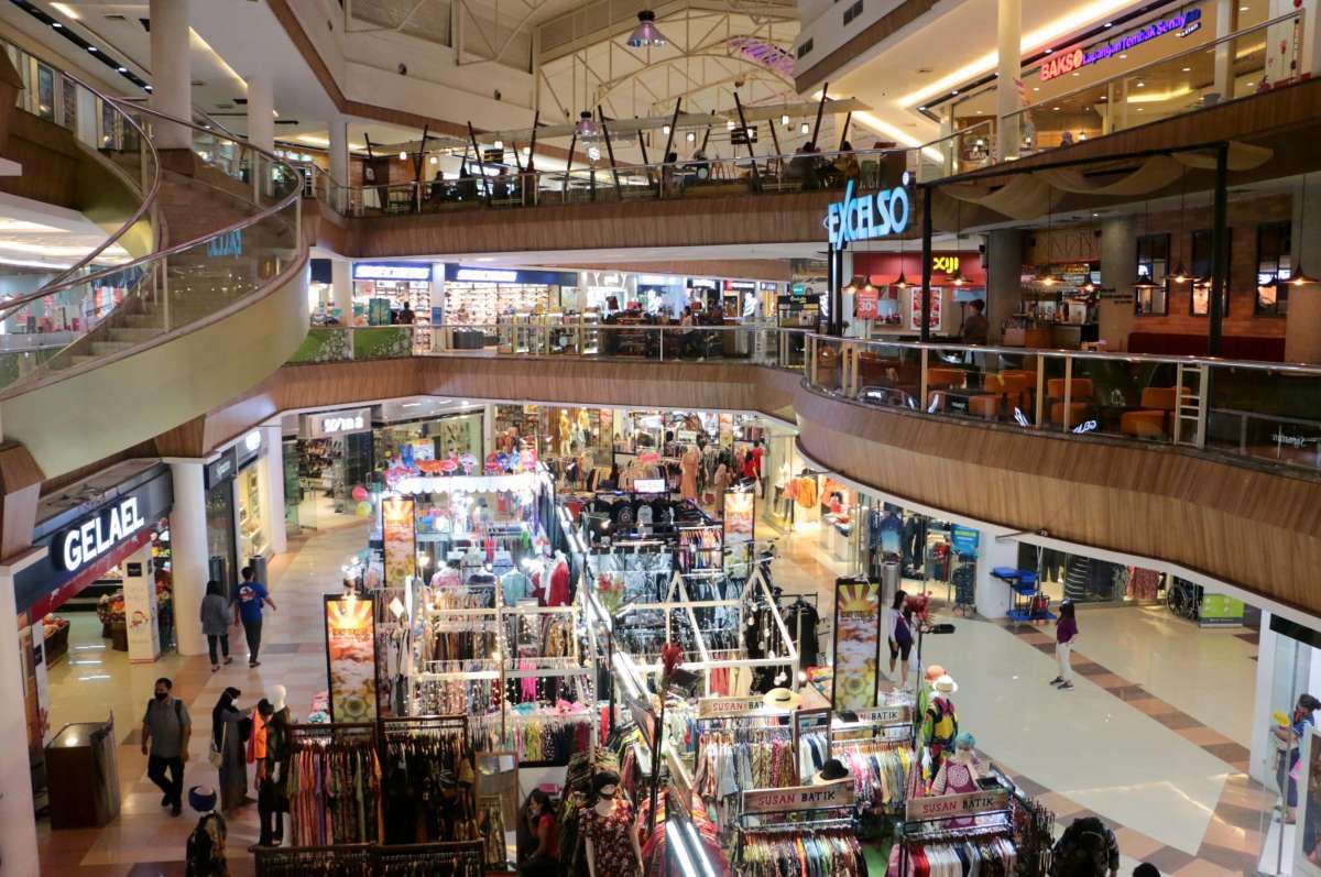 Pelonggaran Kunjungan Mal Bisa Dorong Recurring Income Emiten