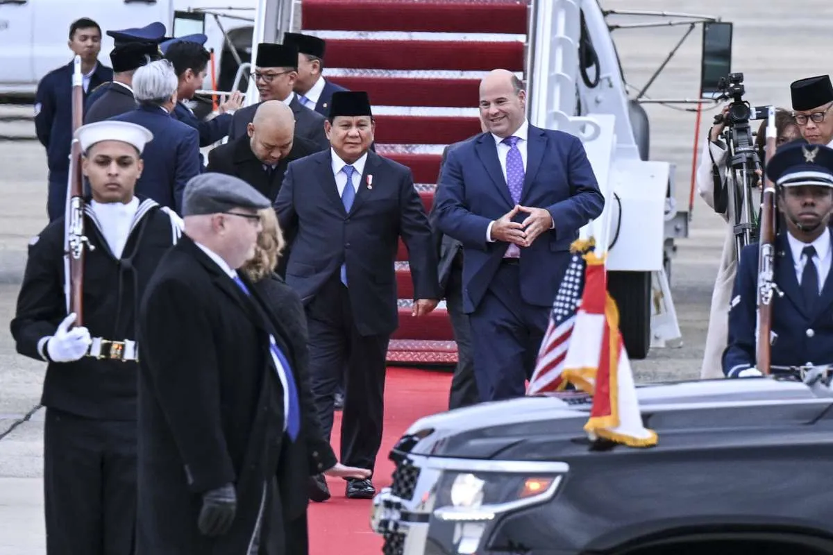 Indonesian President Starts U.S. Visit with Call to Trump Ahead of Biden Meeting