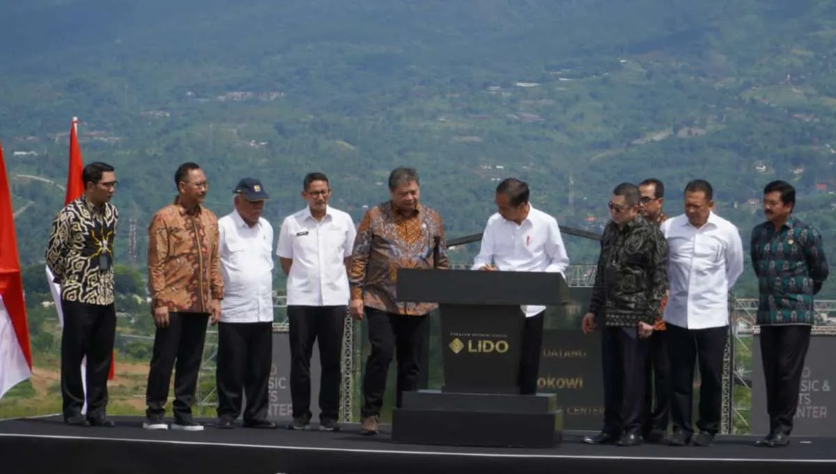 Jokowi Resmikan KEK Lido, Minta Masyarakat Wisata di Dalam Negeri