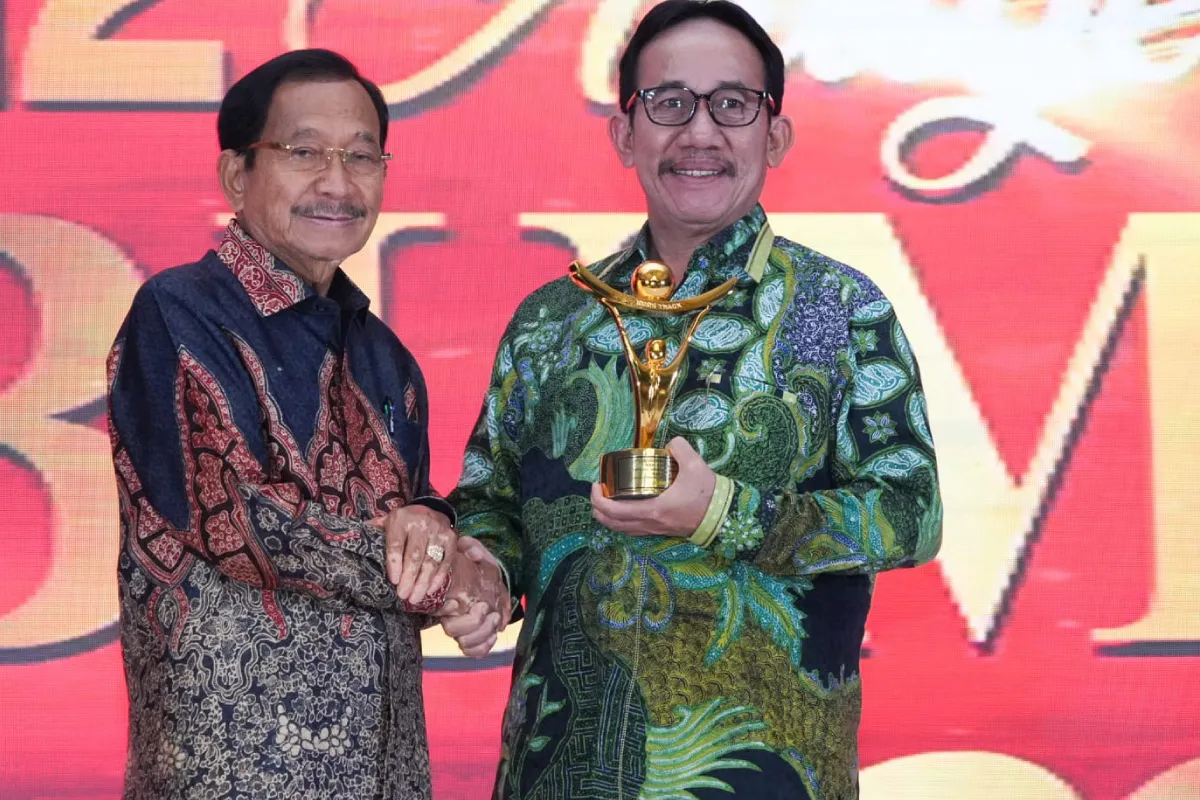 Arsal Ismail Raih Penghargaan The Best CEO Strategic Orientation