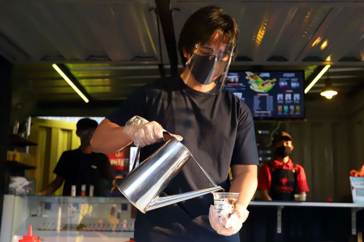 Putra Jokowi, Kaesang luncurkan menu baru di gerai Ternakopi