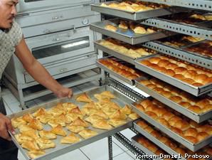 Industri Bakery Tergencet Harga Terigu