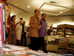 SBY Resmikan Toko Buku Gramedia di Grand Indonesia