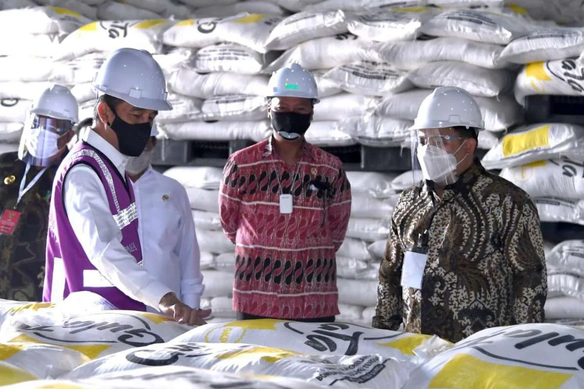 Jokowi resmikan pabrik gula di Bombana, Sulawesi Tenggara