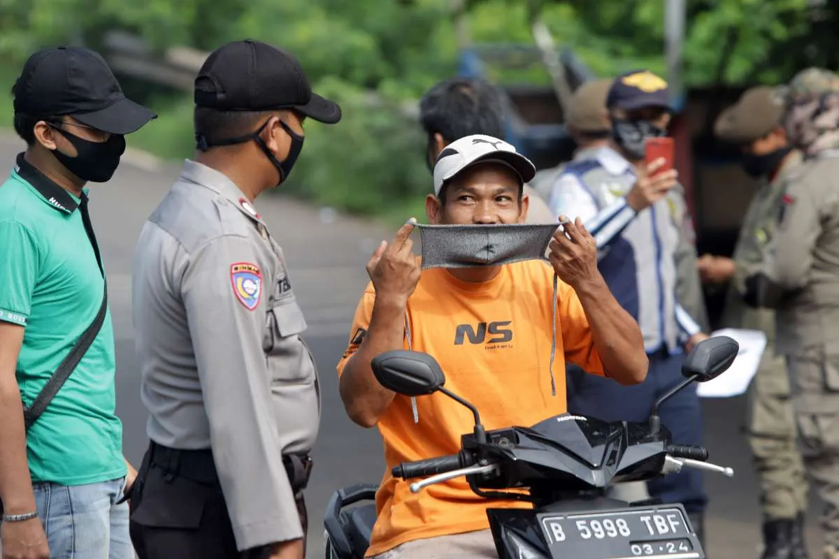 Cegah penyebaran Covid-19 di Cikarang, pelaku industri hentikan aktivitas pabrik