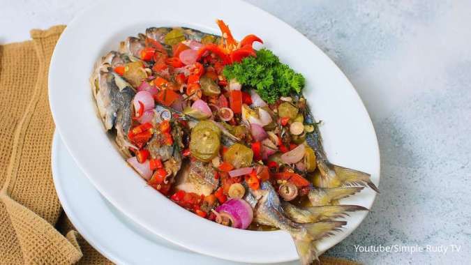 Resep Masak Simpel Ikan Kukus Siram Cabe Kreasi Chef Rudy Choirudin