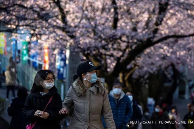 Japan's economy shrinks faster than estimated as virus compounds recession risk