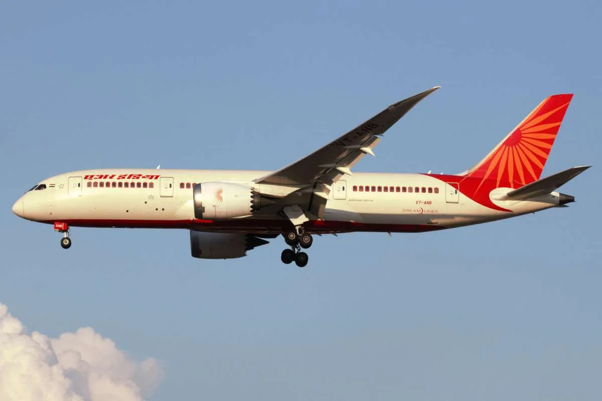 Dapat Ancaman Bom, Pesawat Air India Mendarat Darurat di Thailand 