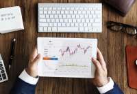 Memahami Faktor yang Menggerakkan Harga Saham Harian saat Trading