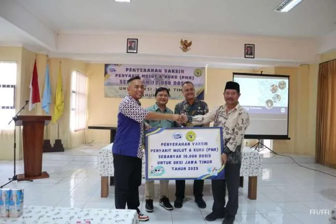 Jaga Keberlanjutan Industri Susu, FFI Salurkan 13.600 Dosis Vaksin PMK